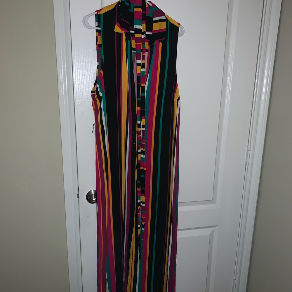 Striped maxi dress w/ belt and slits on the sides
